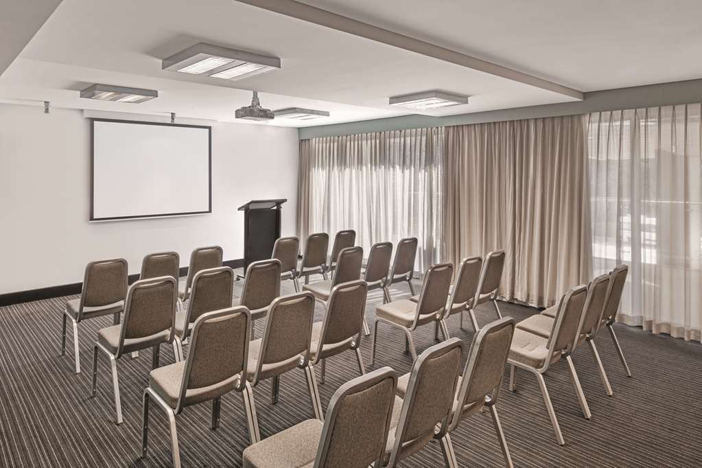 Adina Apartment Hotel Darwin Waterfront Servizi foto