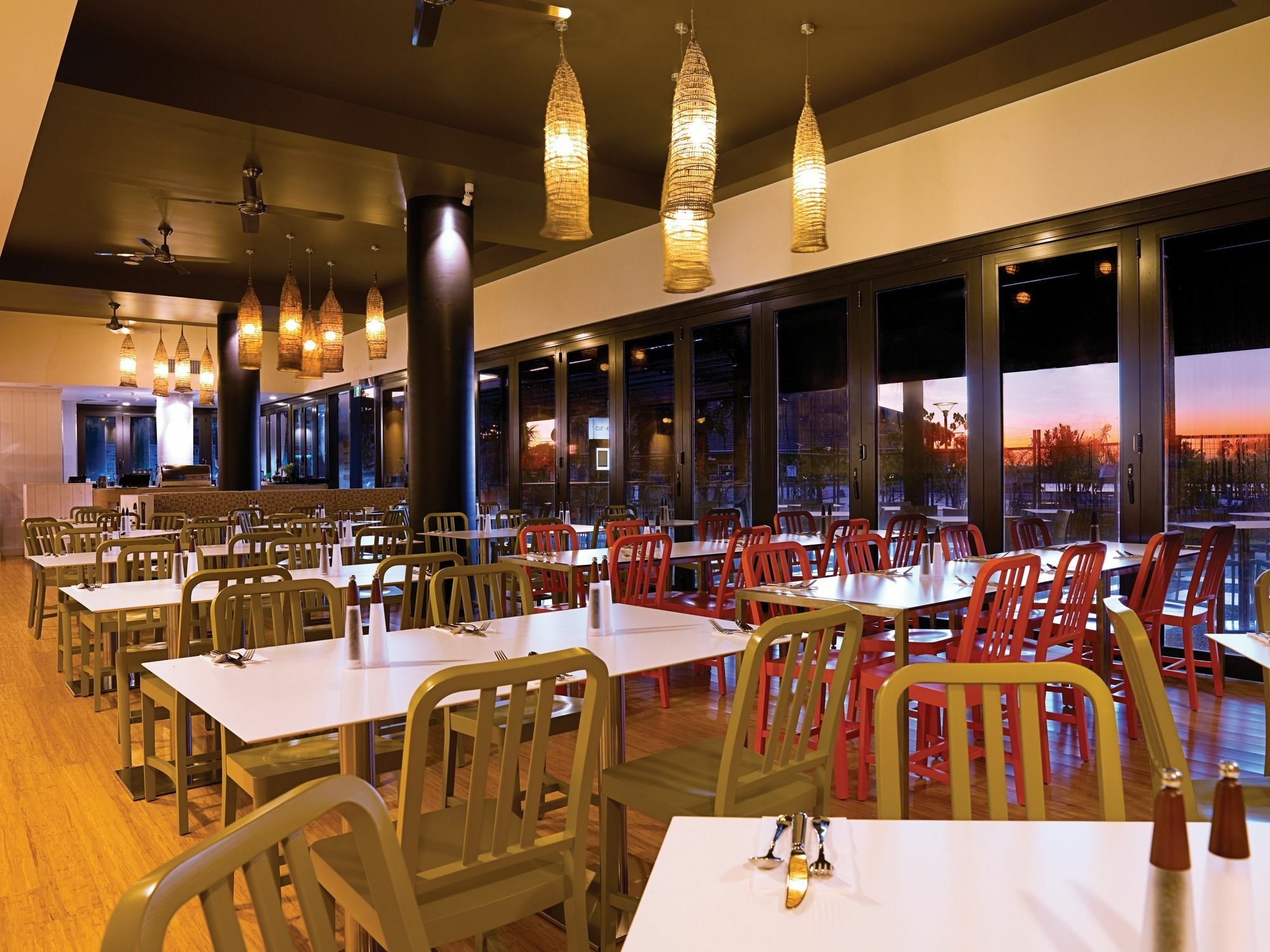 Adina Apartment Hotel Darwin Waterfront Ristorante foto